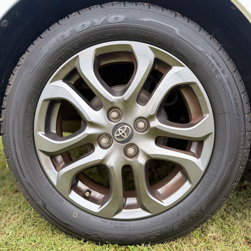 2019 Toyota Yaris - $4,992