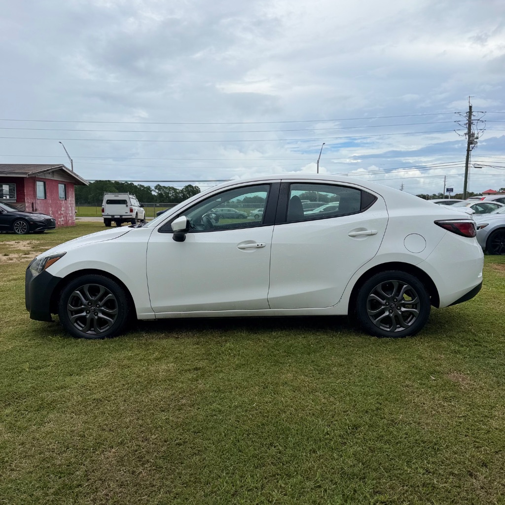 2019 Toyota Yaris - $4,992