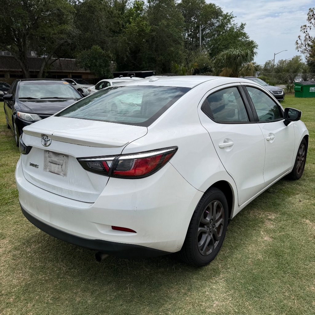 2019 Toyota Yaris - $6,991