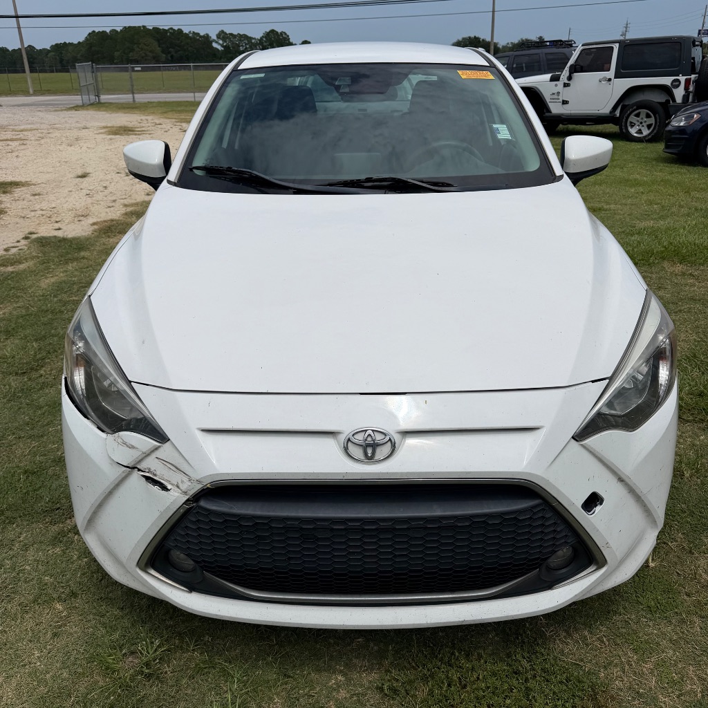 2019 Toyota Yaris - $6,991