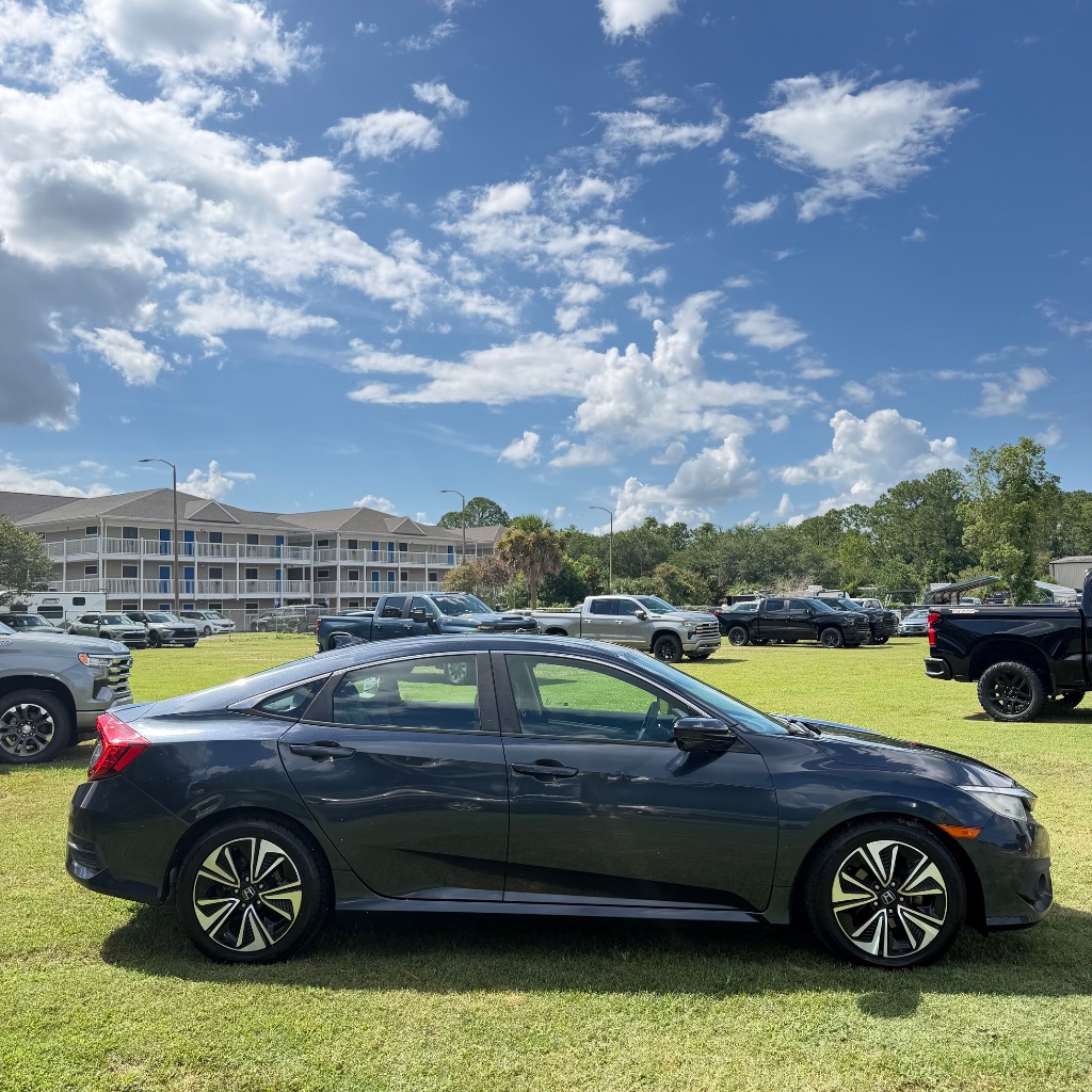 2017 Honda Civic - $7,992