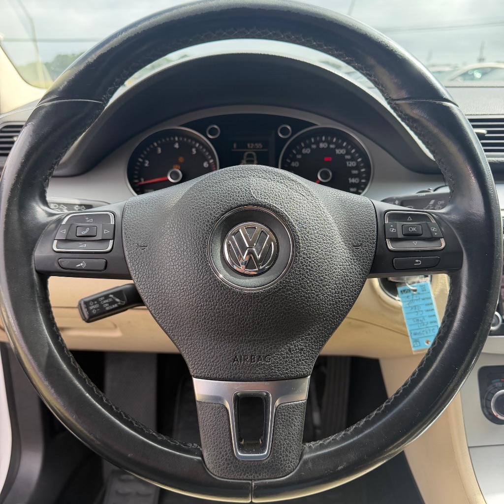 2011 Volkswagen Passat - $2,900