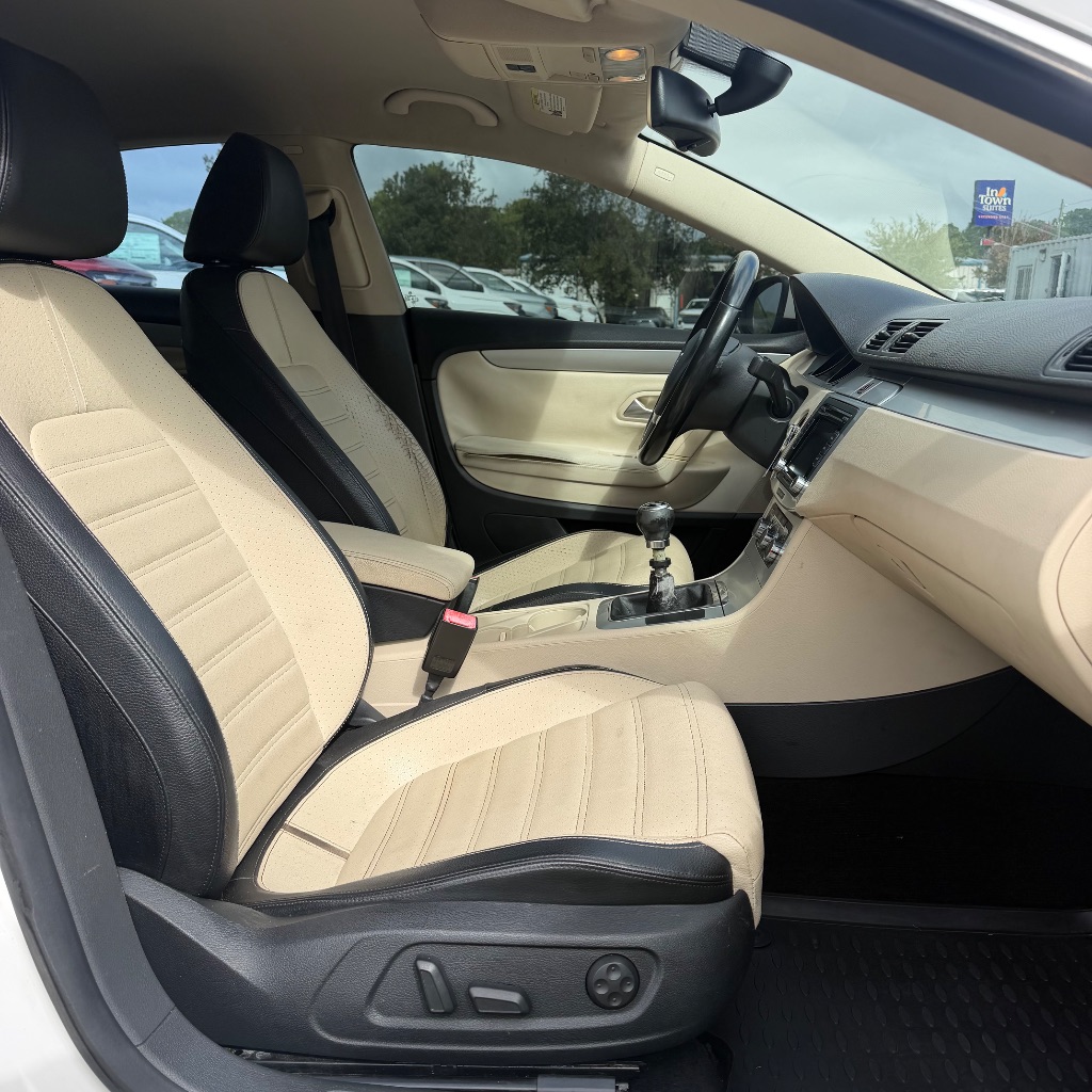 2011 Volkswagen Passat - $2,900