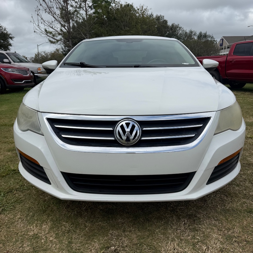 2011 Volkswagen Passat - $2,900
