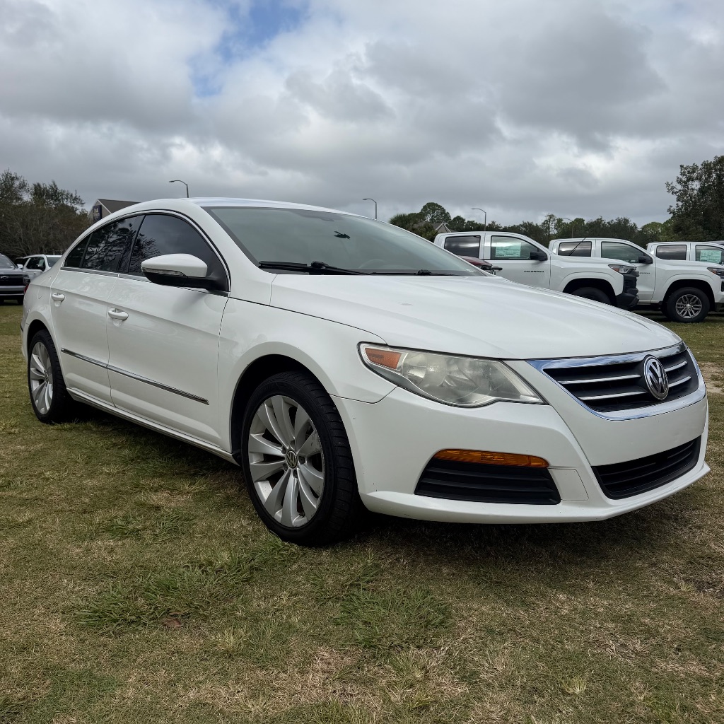 2011 Volkswagen Passat - $2,900