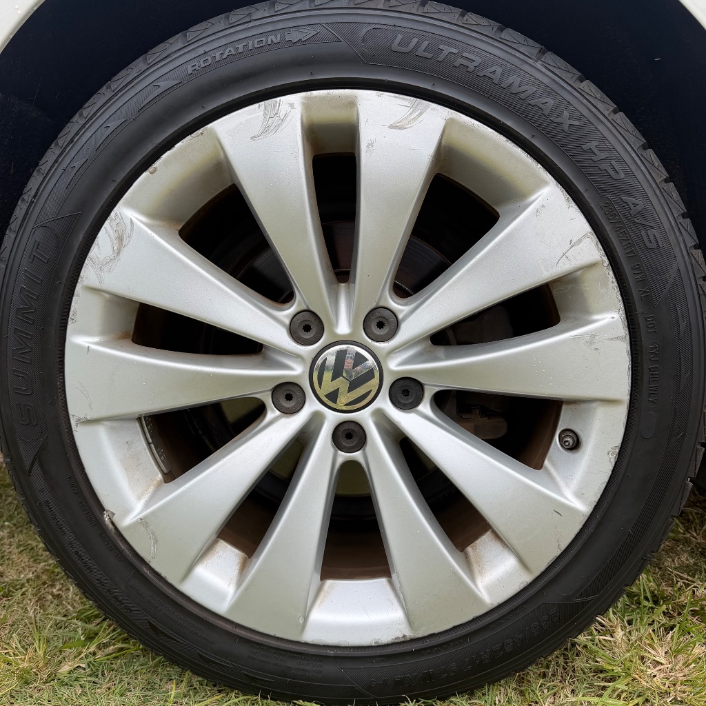 2011 Volkswagen Passat - $2,900