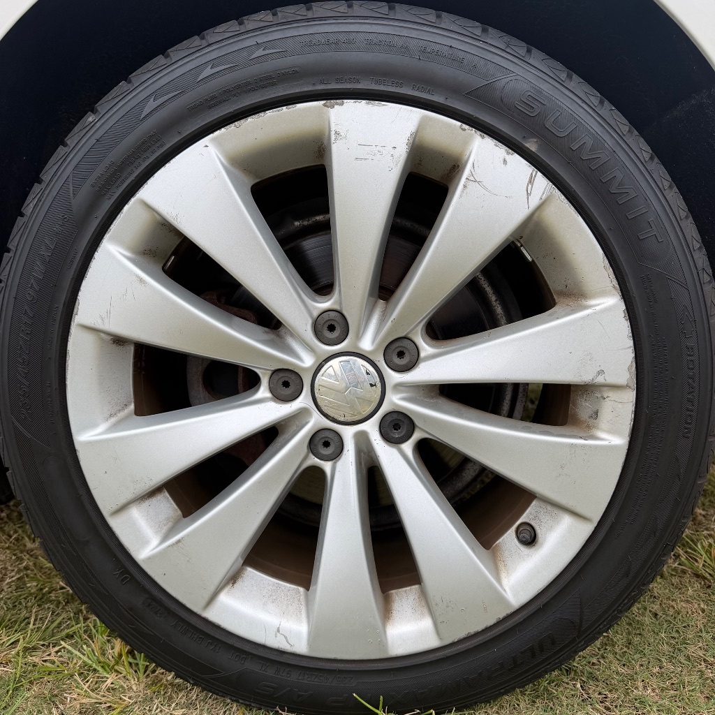 2011 Volkswagen Passat - $2,900