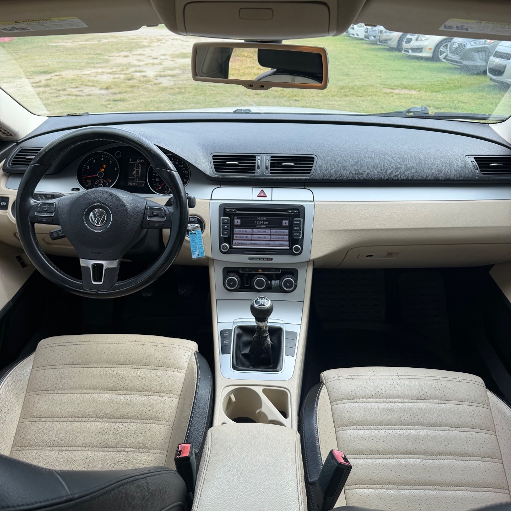 2011 Volkswagen Passat - $2,900