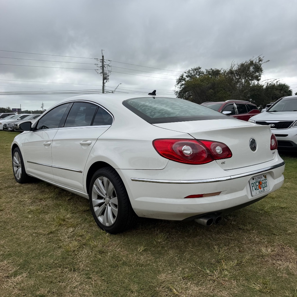 2011 Volkswagen Passat - $2,900