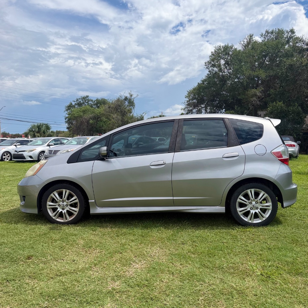 2010 Honda Fit - $3,500