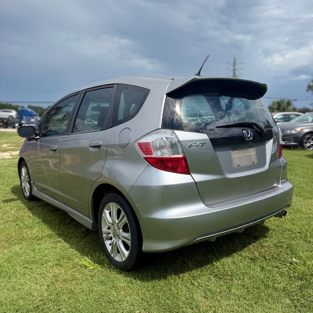 2010 Honda Fit - $3,500
