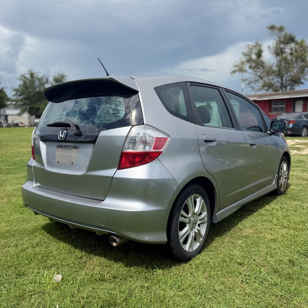 2010 Honda Fit - $3,500