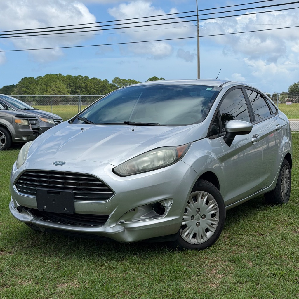 2017 Ford Fiesta - $3,991