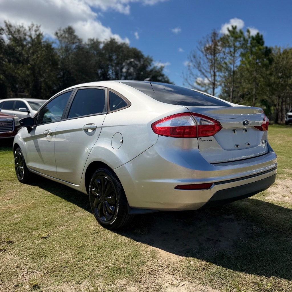 2017 Ford Fiesta - $3,991