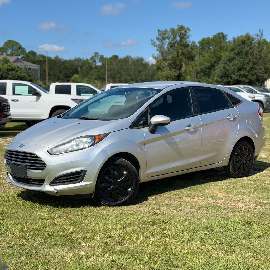 2017 Ford Fiesta - $3,991