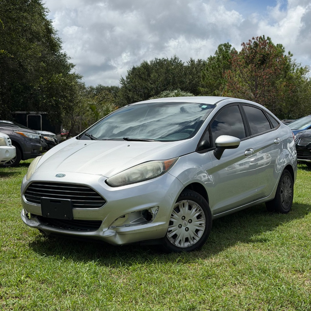 2017 Ford Fiesta - $3,991