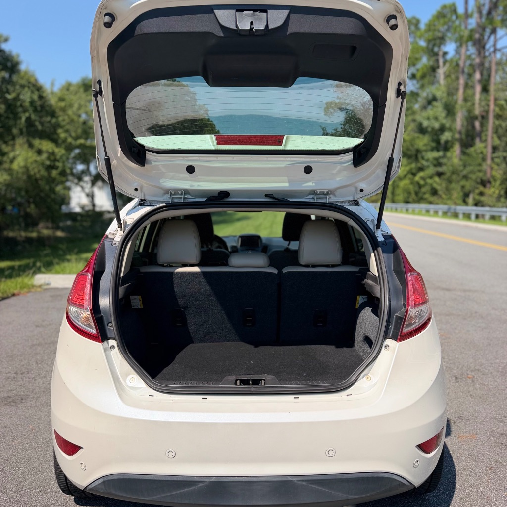 2017 Ford Fiesta - $4,991