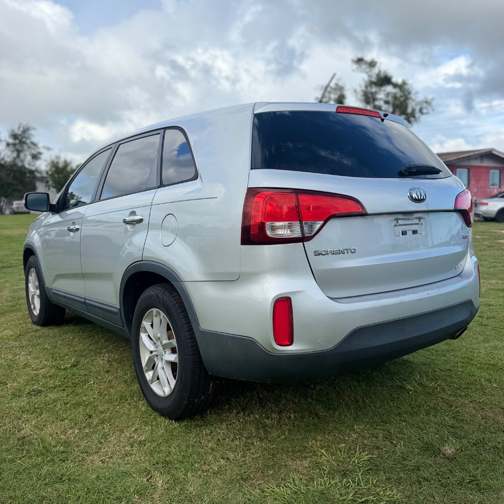 2014 Kia Sorento - $5,500