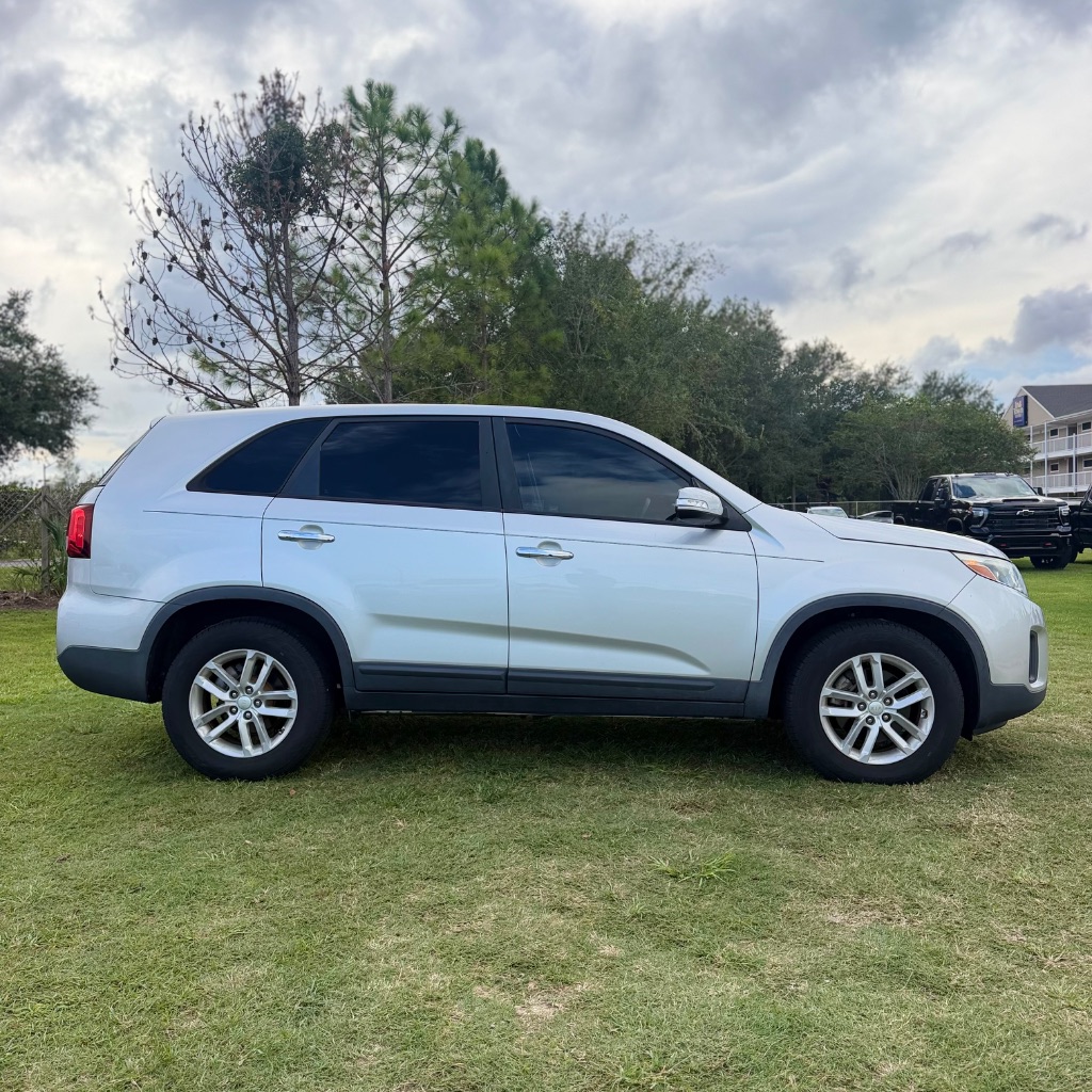 2014 Kia Sorento - $5,500