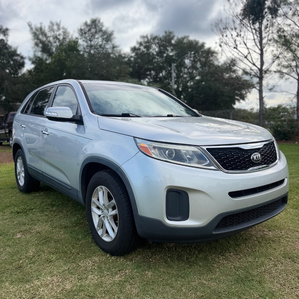 2014 Kia Sorento - $5,500