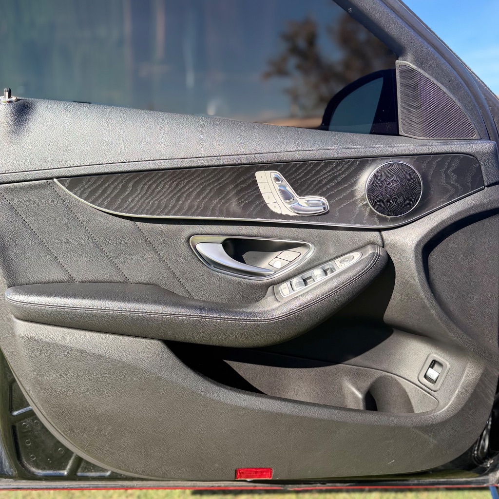 2016 Mercedes-Benz C-Class - $10,991