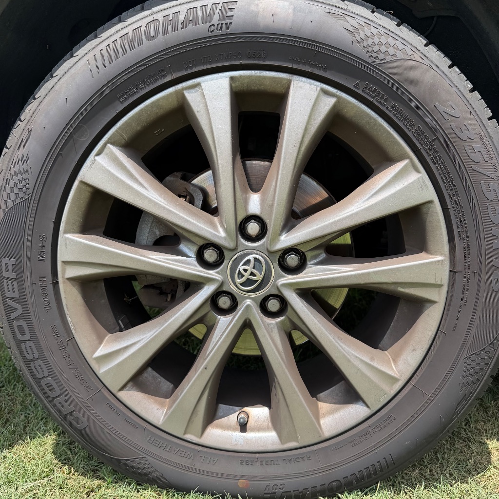 2018 Toyota RAV4 - $10,991