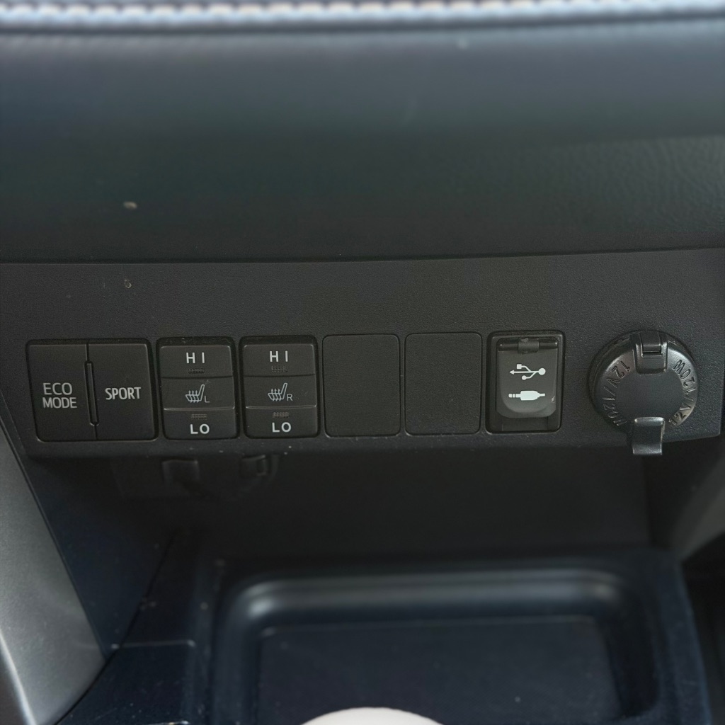 2018 Toyota RAV4 - $8,994
