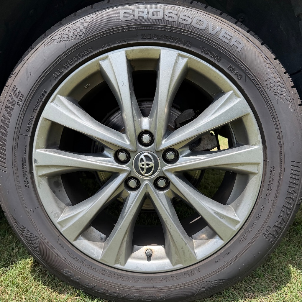 2018 Toyota RAV4 - $10,991