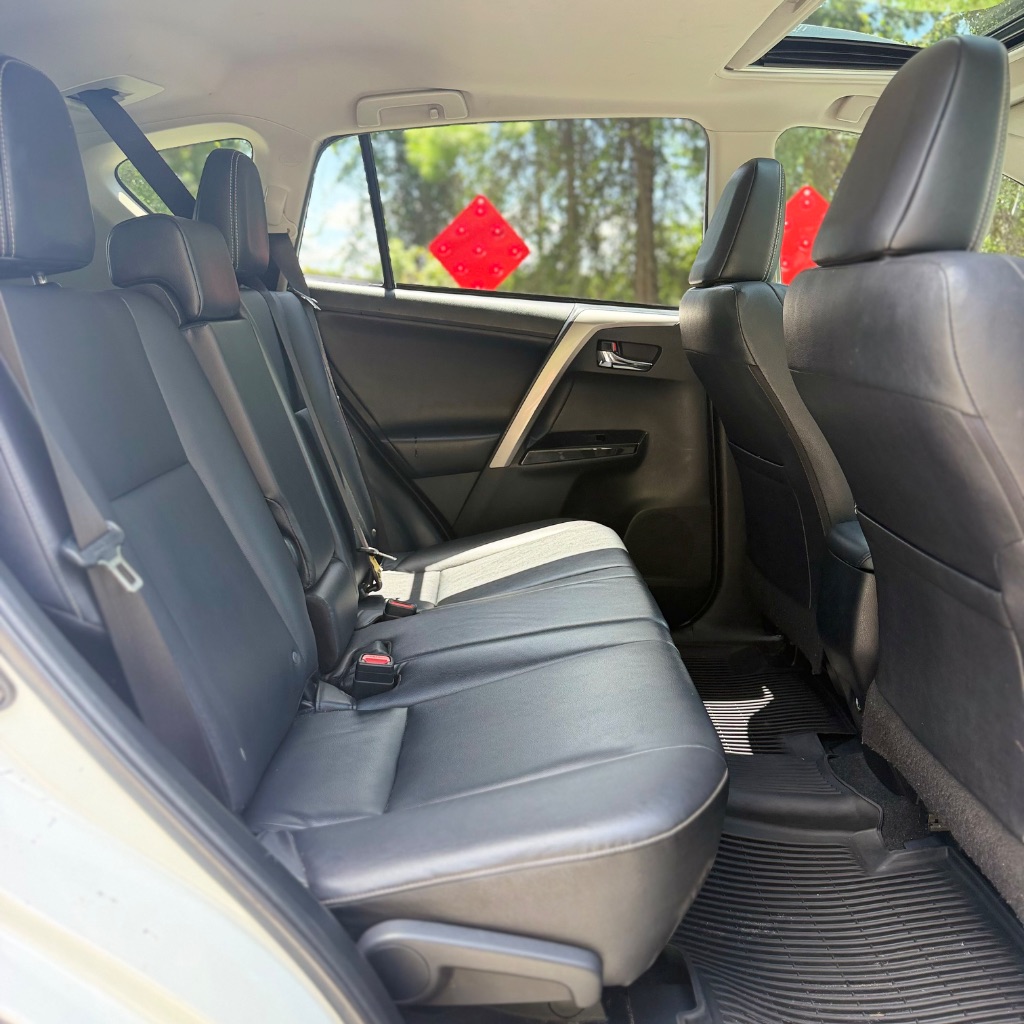 2018 Toyota RAV4 - $8,994