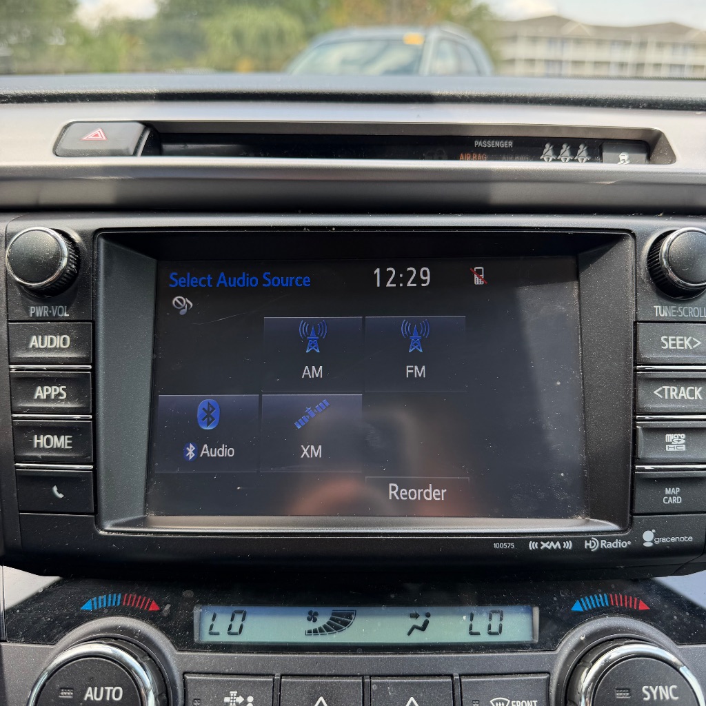 2018 Toyota RAV4 - $10,991