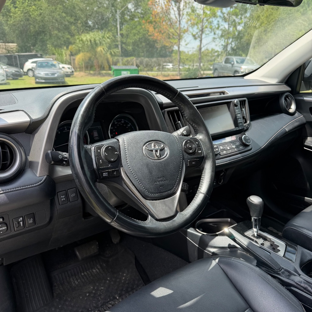2018 Toyota RAV4 - $10,991