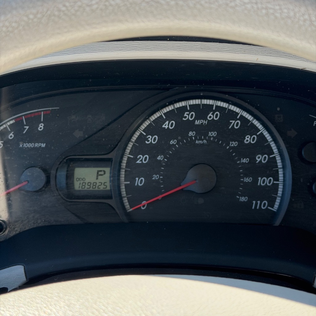 2011 Toyota Sienna - $5,500