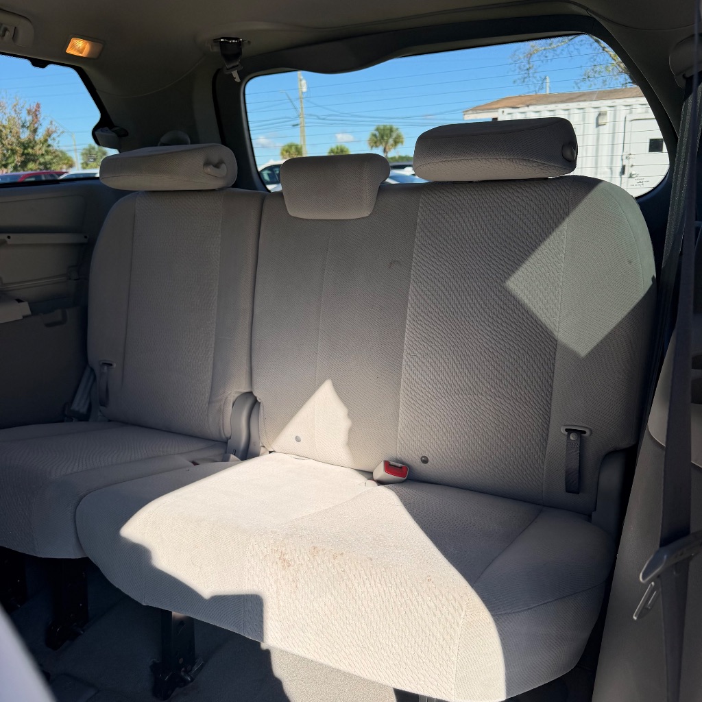 2011 Toyota Sienna - $5,500