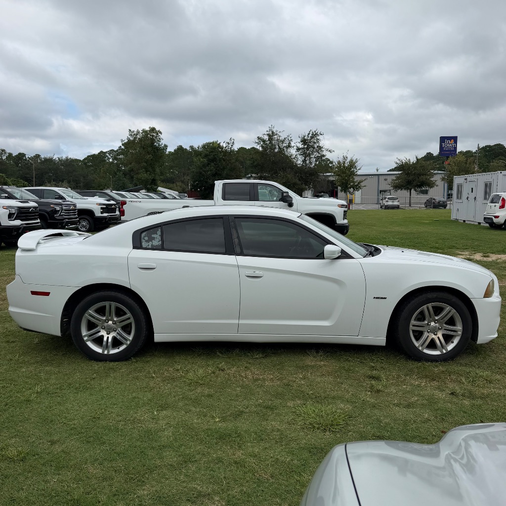 2011 Dodge Charger - $4,991