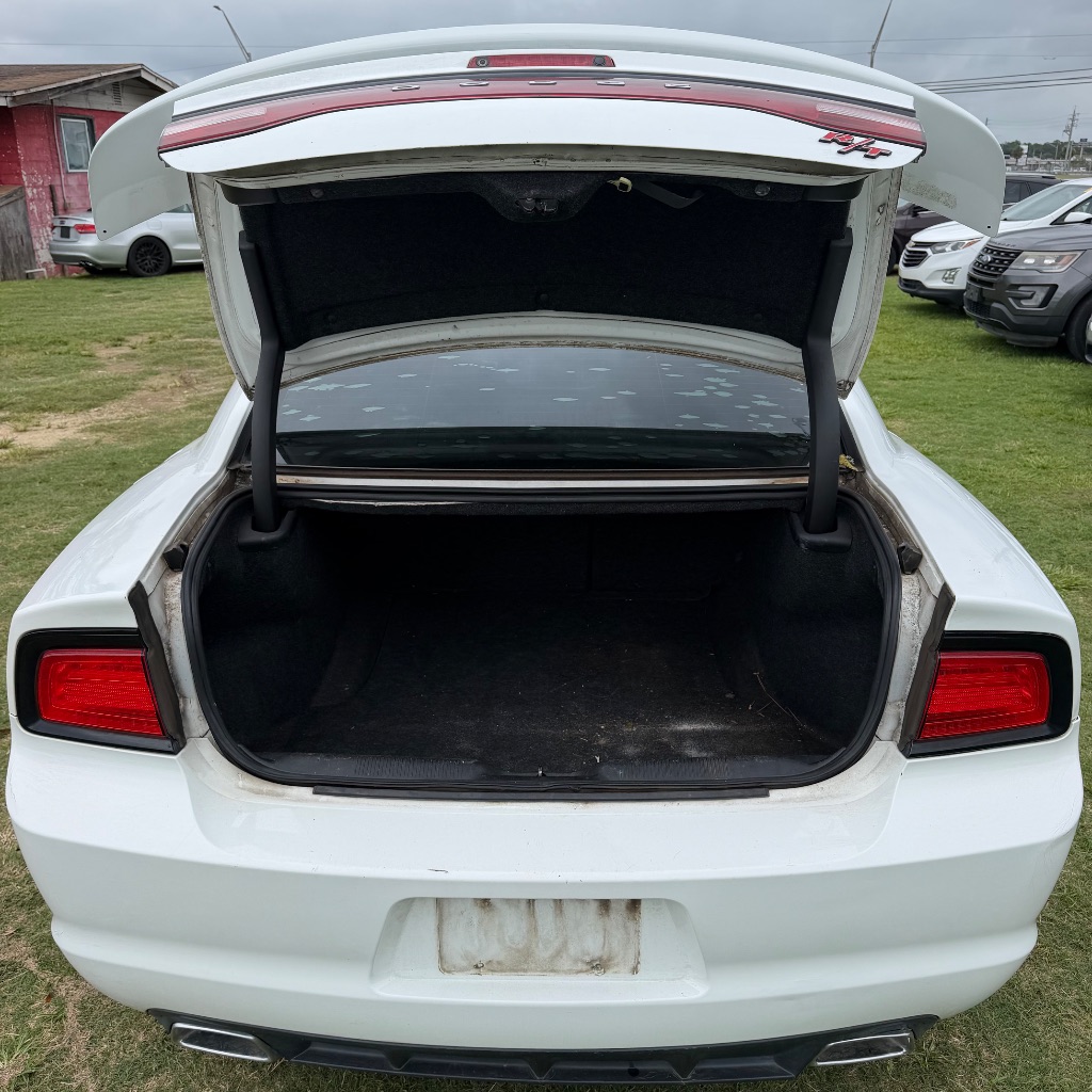 2011 Dodge Charger - $4,991