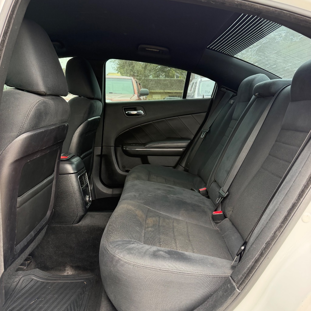 2011 Dodge Charger - $3,990