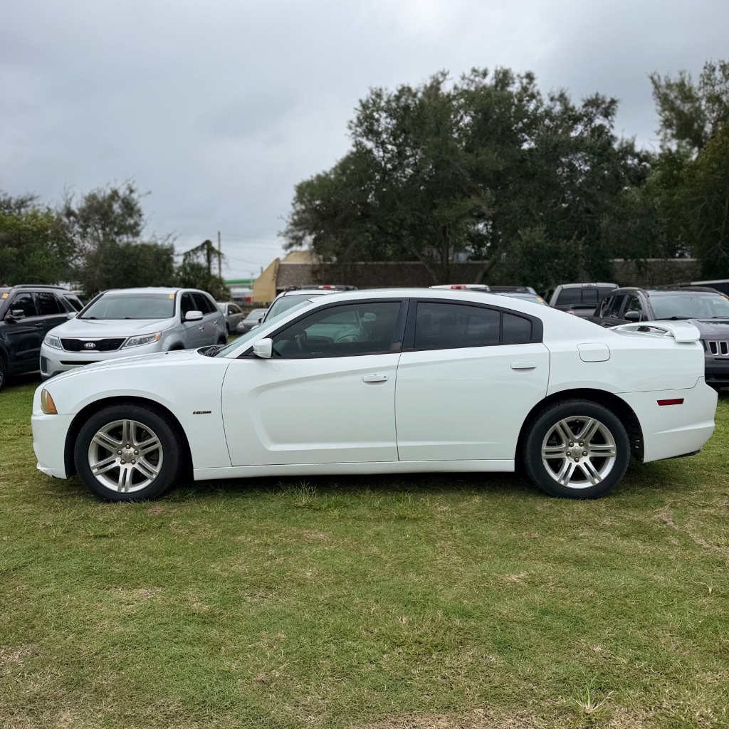 2011 Dodge Charger - $4,991