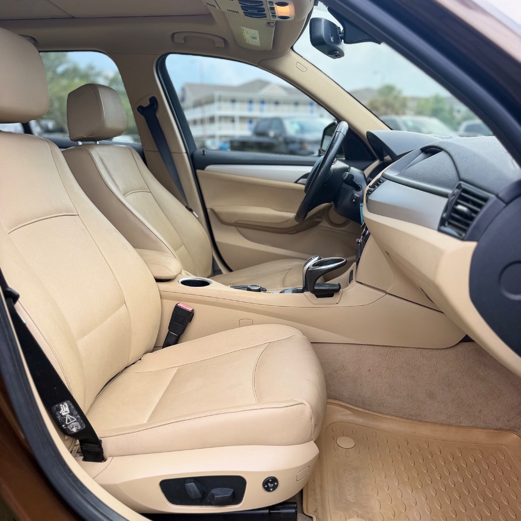 2015 BMW X1 - $6,500