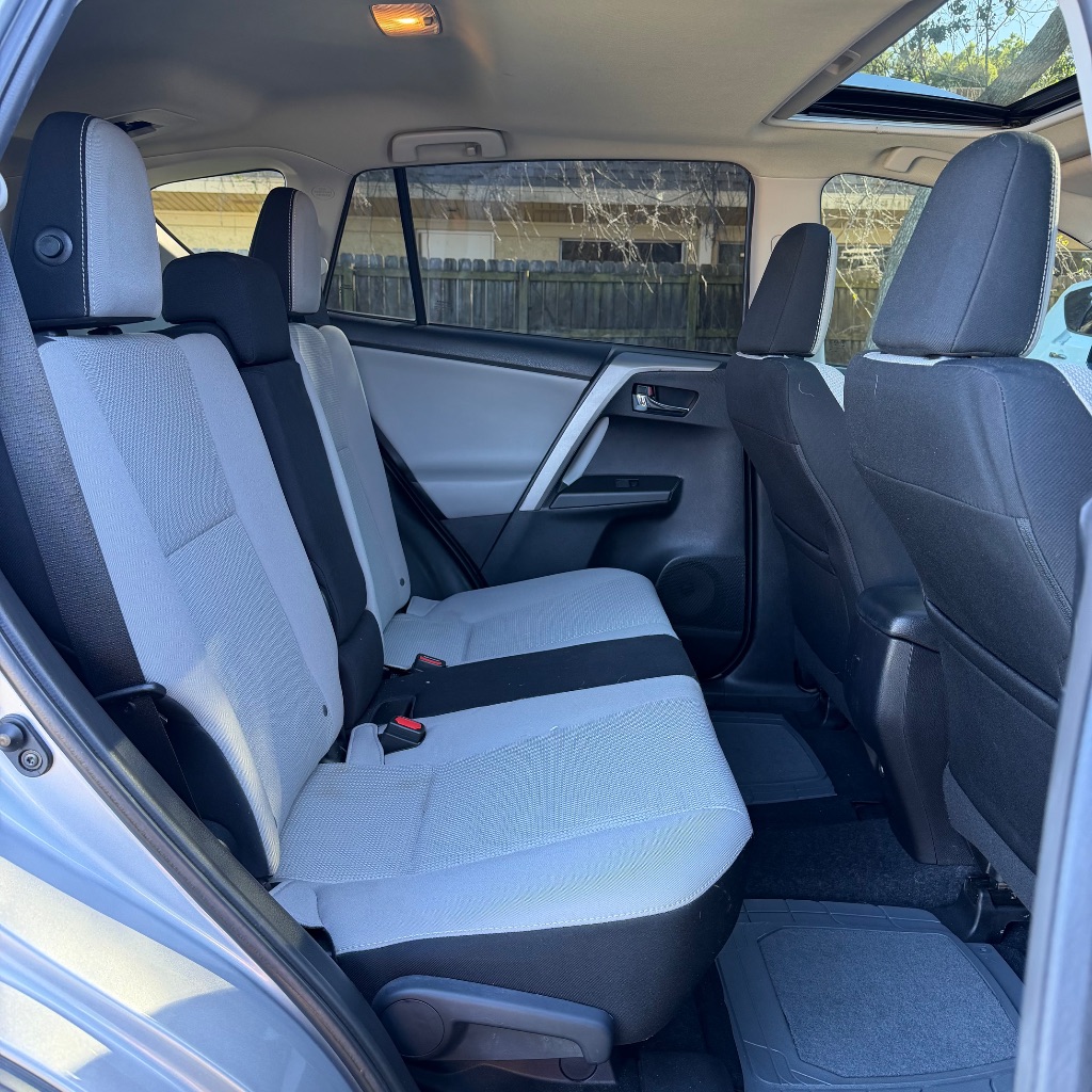 2016 Toyota RAV4 - $8,891