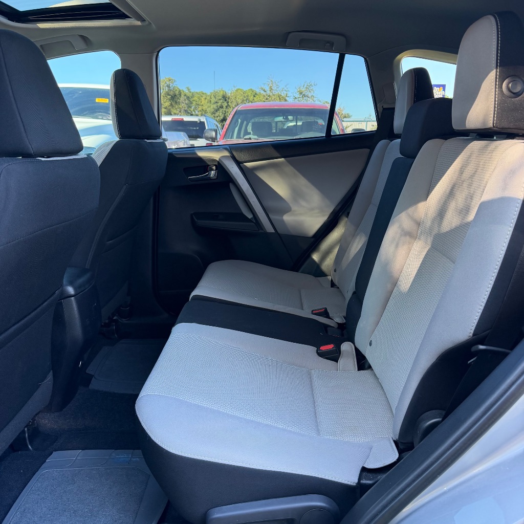 2016 Toyota RAV4 - $8,891