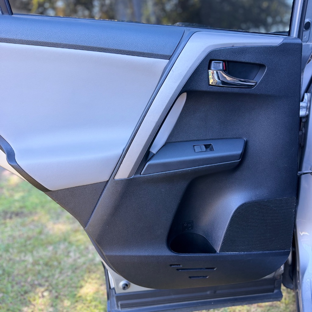 2016 Toyota RAV4 - $8,891