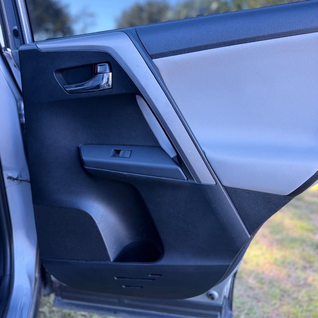 2016 Toyota RAV4 - $8,891