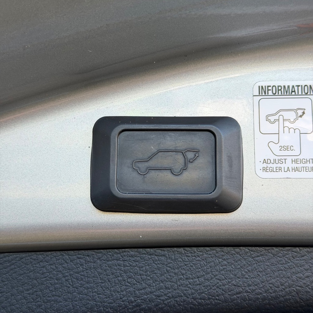 2016 Toyota RAV4 - $8,891
