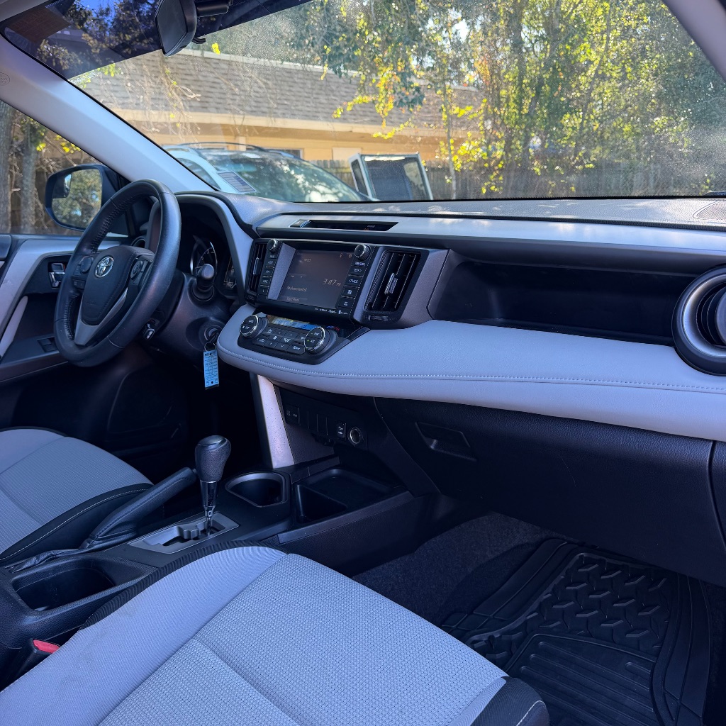 2016 Toyota RAV4 - $8,891