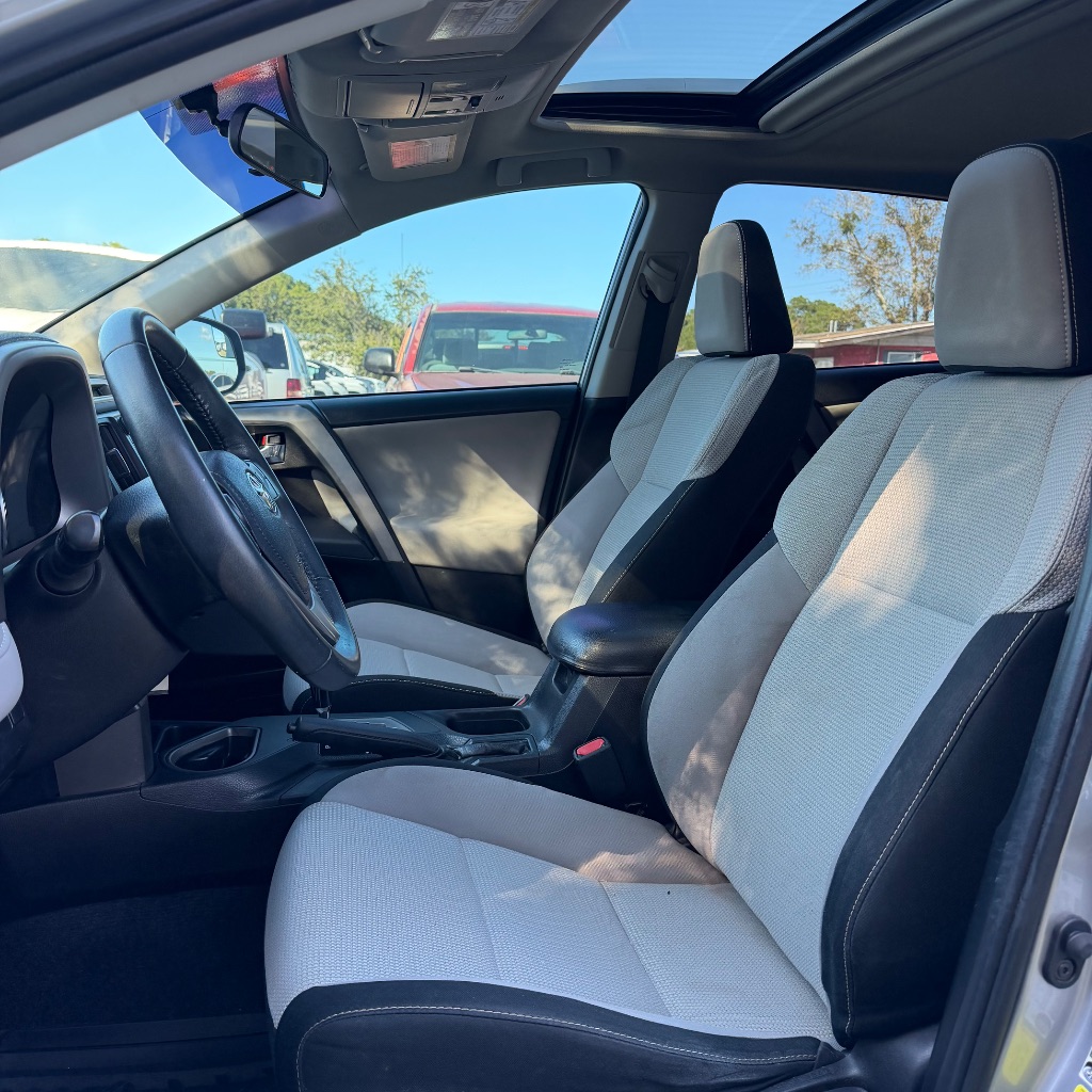 2016 Toyota RAV4 - $8,891