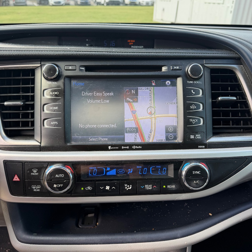 2016 Toyota Highlander - $9,991