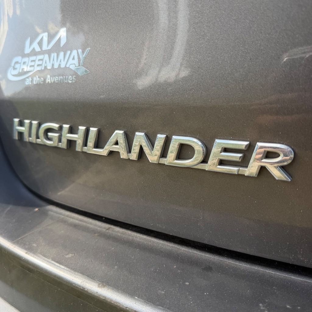 2016 Toyota Highlander - $9,991