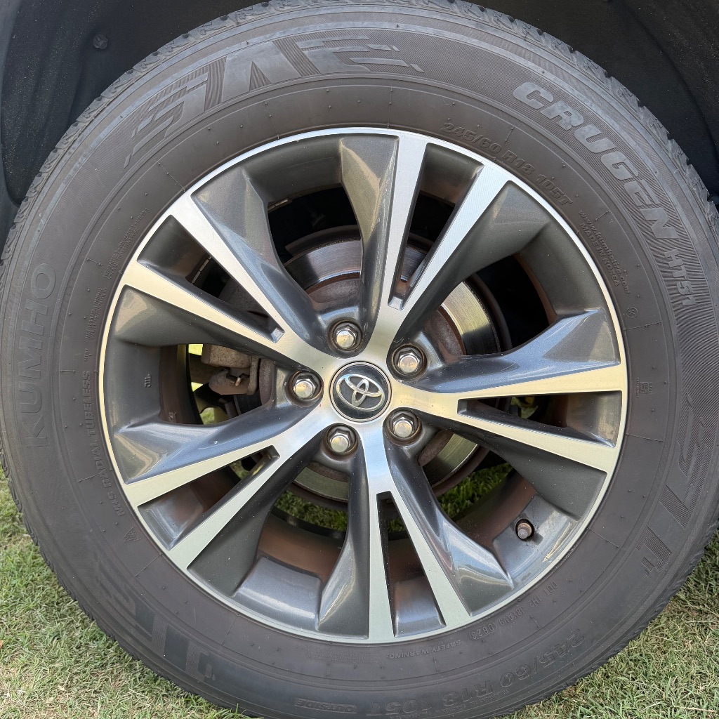 2016 Toyota Highlander - $9,991