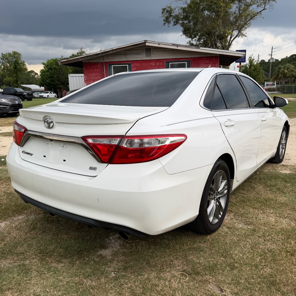 2017 Toyota Camry - $7,991