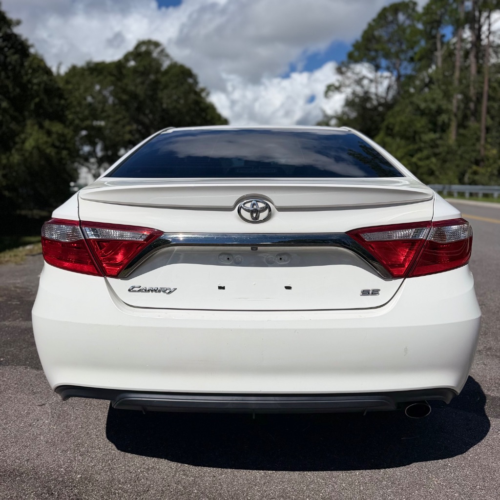 2017 Toyota Camry - $6,992